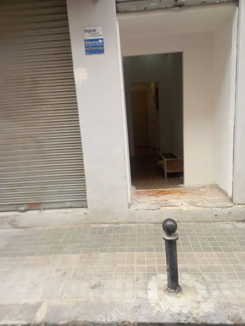 Locale commerciale in affitto a Calle de l'Olivereta