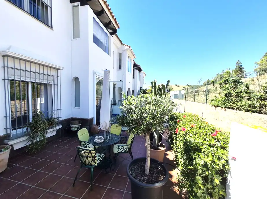 Adossat amb piscina en venda a Calle Equitación 3, imagen 4