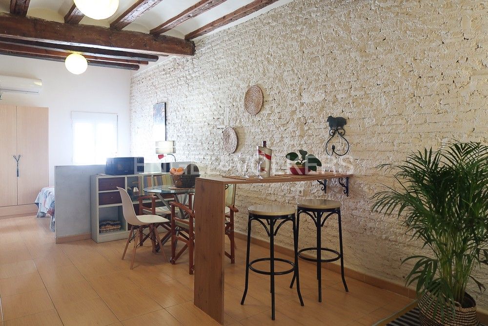 Menjador de Pis de lloguer en  Valencia Capital amb Aire condicionat, Calefacció i Moblat