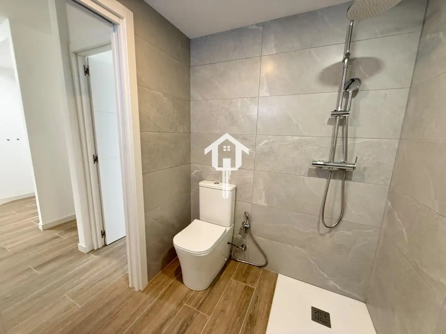 Badezimmer von Maisonette zum Verkauf in Pla - Carolinas