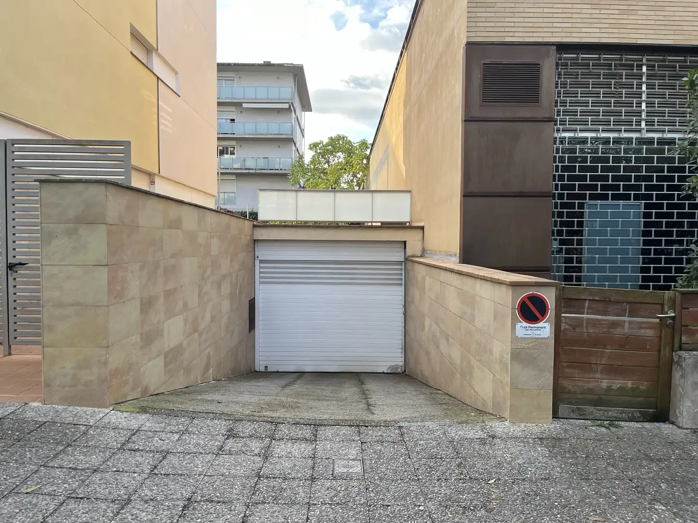 Garatge de lloguer a Carrer d'Angel Serradell, 4, Montilivi