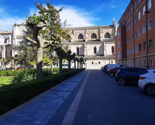 Flat for sale in San Pablo y Santa Marina