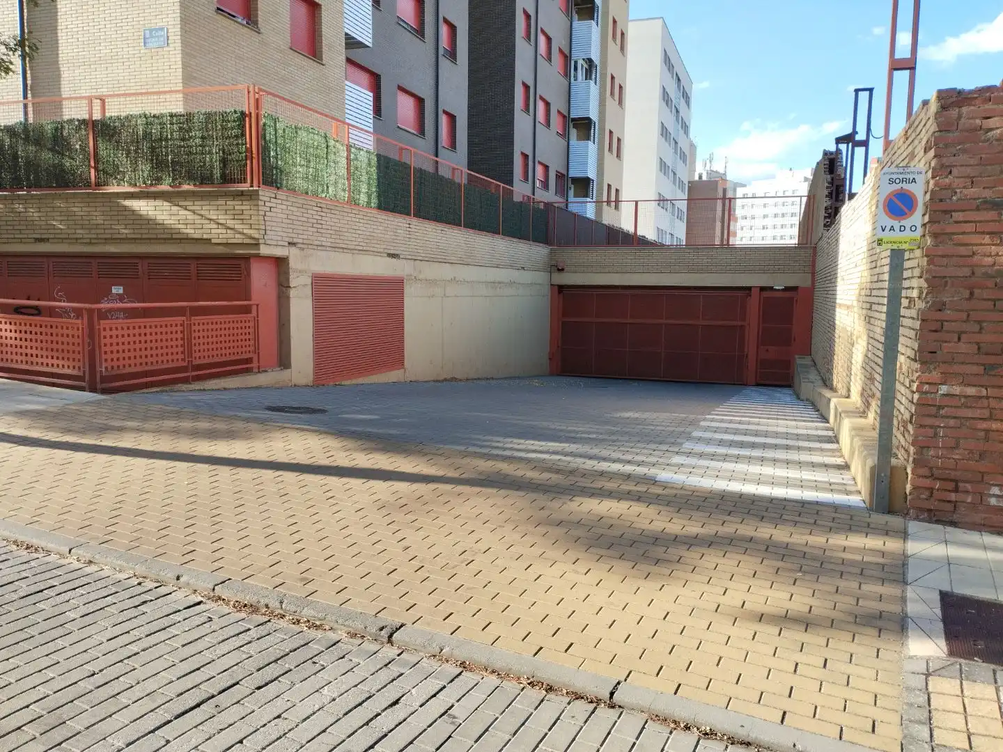 Parking of Garage for rent in Soria Capital 