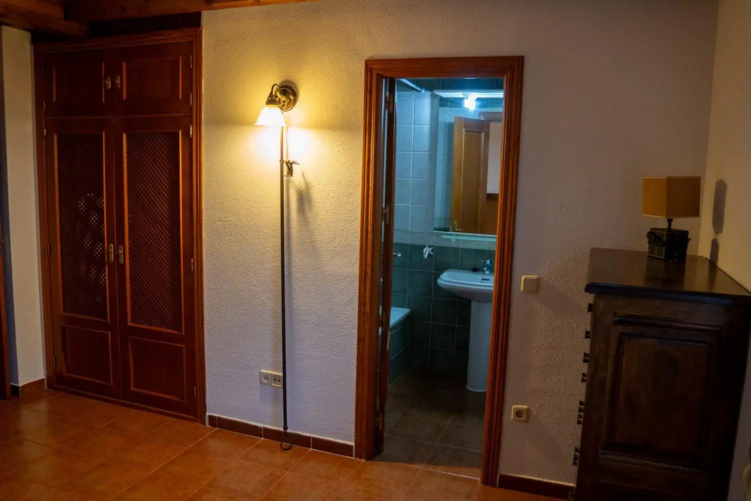 Schlafzimmer von Einfamilien-Reihenhaus zur Miete in Miraflores de la Sierra mit Heizung, Möbliert und Balkon