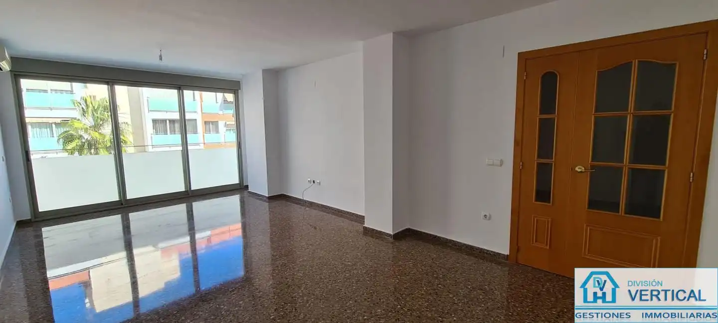 Piso en venta en Manises con Aire acondicionado, Calefacción y Trastero