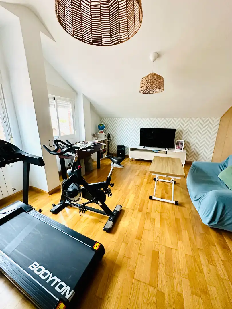 Sala de estar de Casa adosada en venta en Parla con Aire acondicionado, Calefacción y Jardín privado