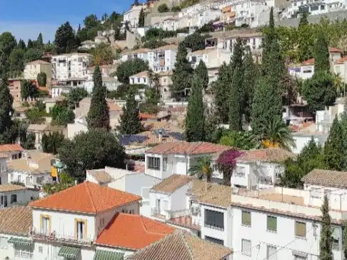 Exterior view of Flat for sale in  Granada Capital