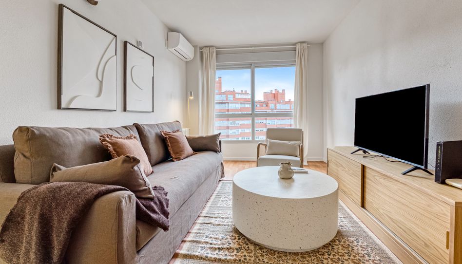 Apartamento de alquiler en Calle del Pintor Ignacio de Zuloaga, 8, Sanchinarro - Imagen 4