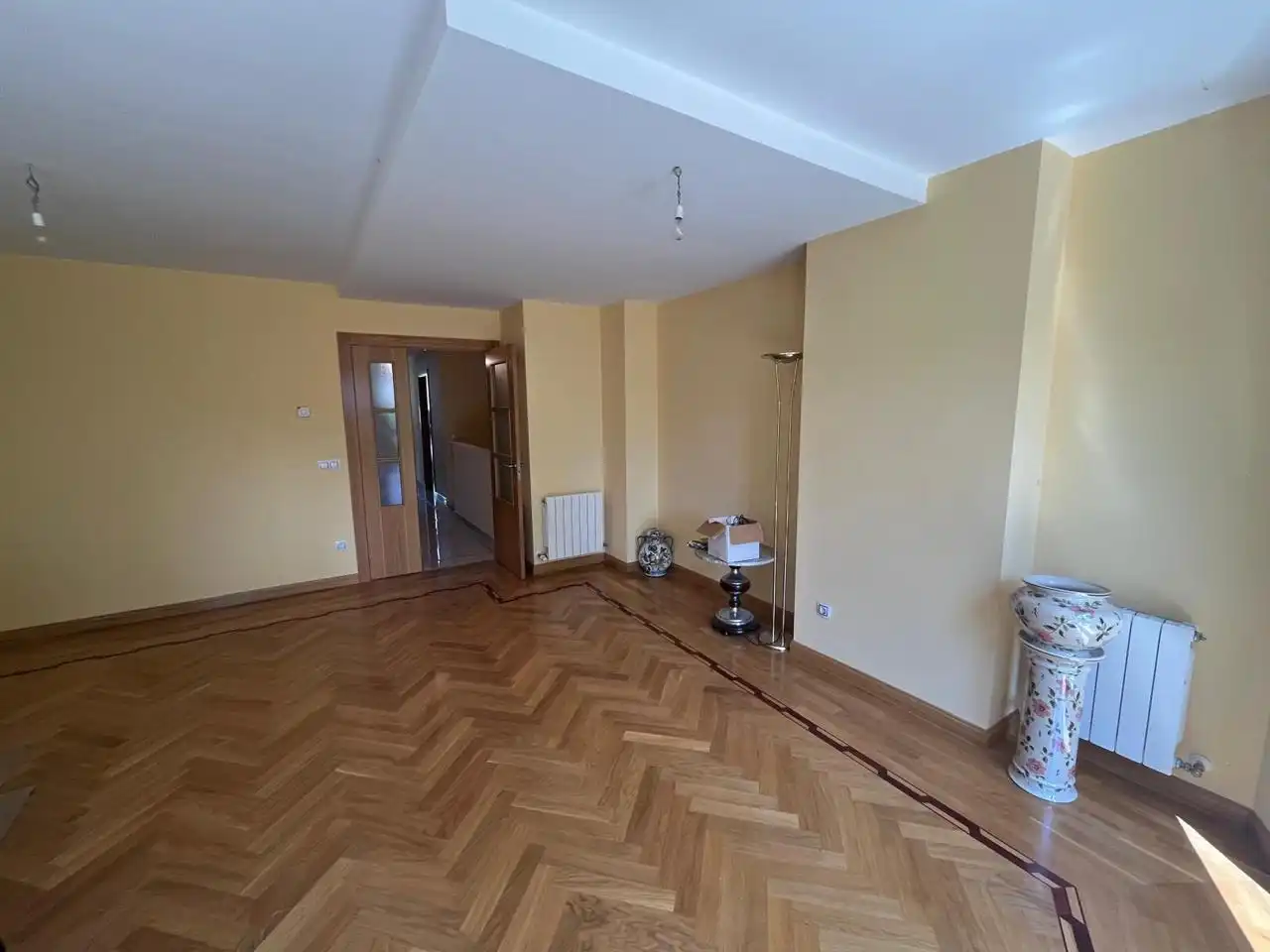 Sala de estar de Casa o chalet en venta en Cardeñajimeno con Calefacción, Jardín privado y Terraza