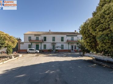 Casa rústica con piscina en venta en Polígono Los Sáez