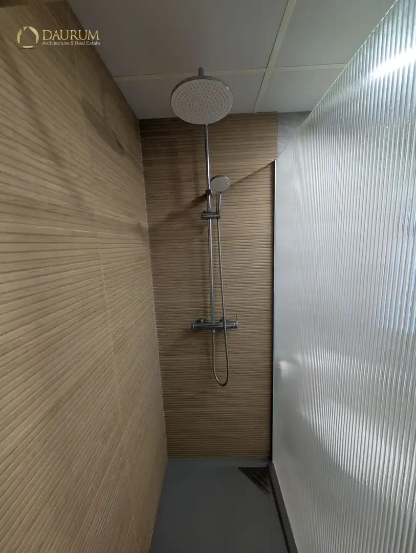 Baño de Piso en venta en Alicante / Alacant con Aire acondicionado, Calefacción y Terraza