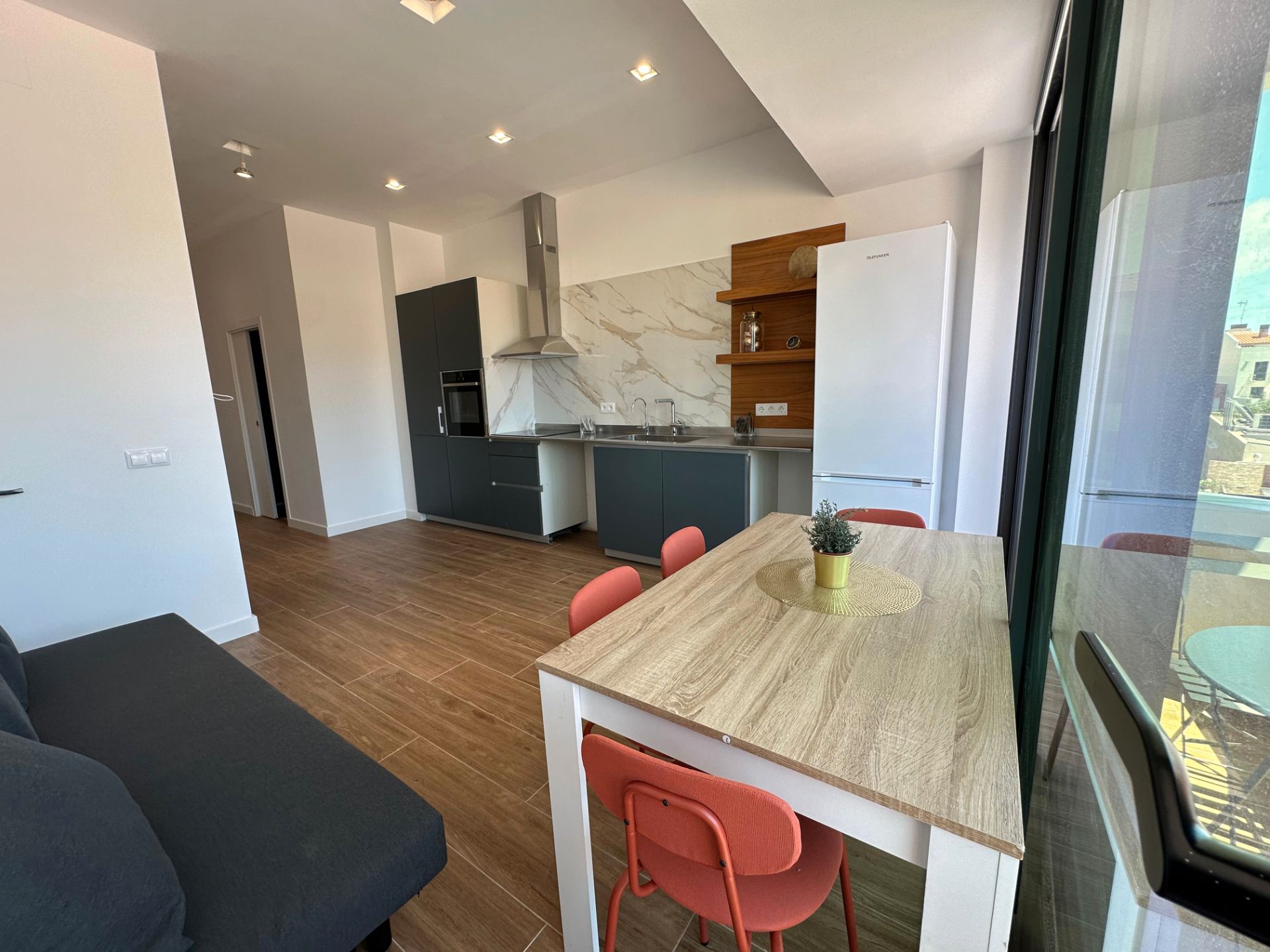 Kitchen of Flat to rent in Pineda de Mar  with Air Conditioner, Furnished and Oven