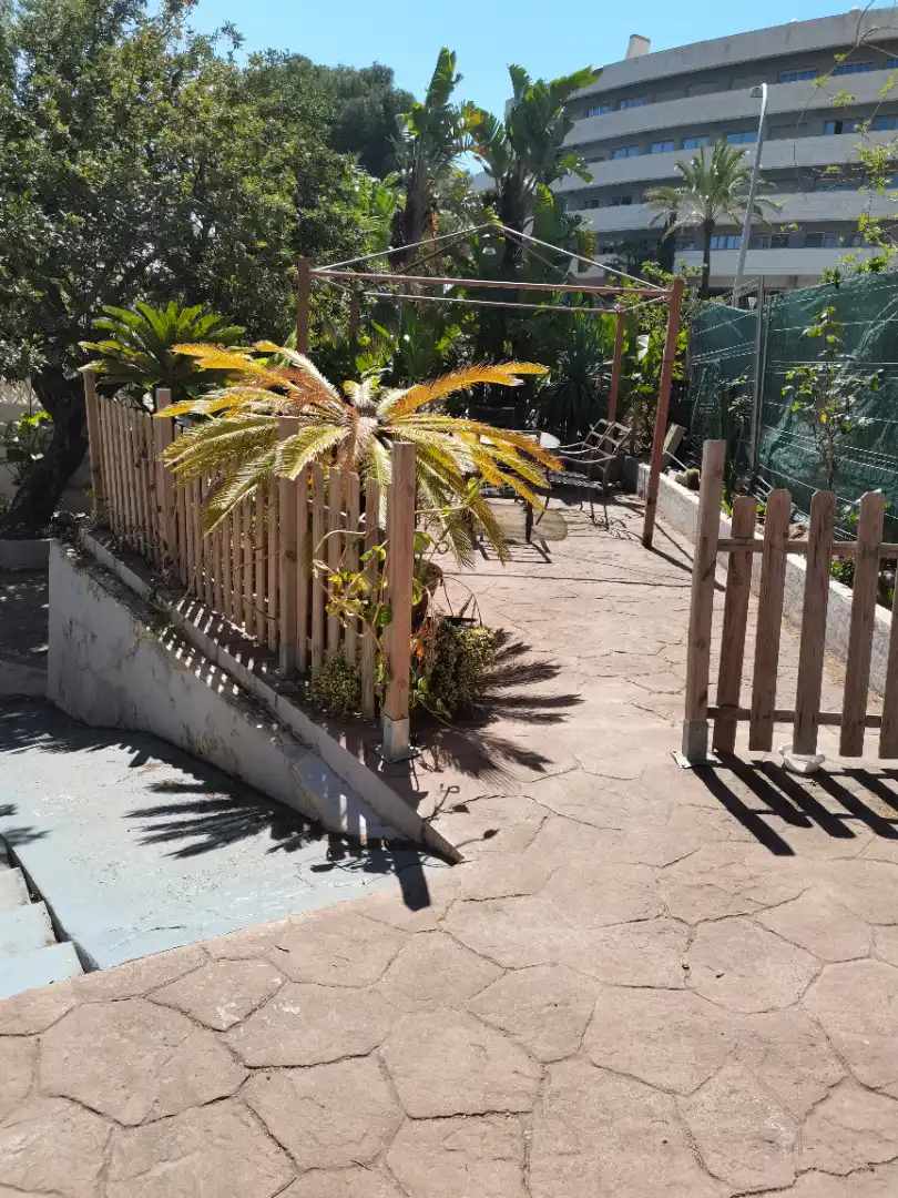 Terrassa de Casa o xalet en venda en Málaga amb Calefacció, Jardí privat i Parquet