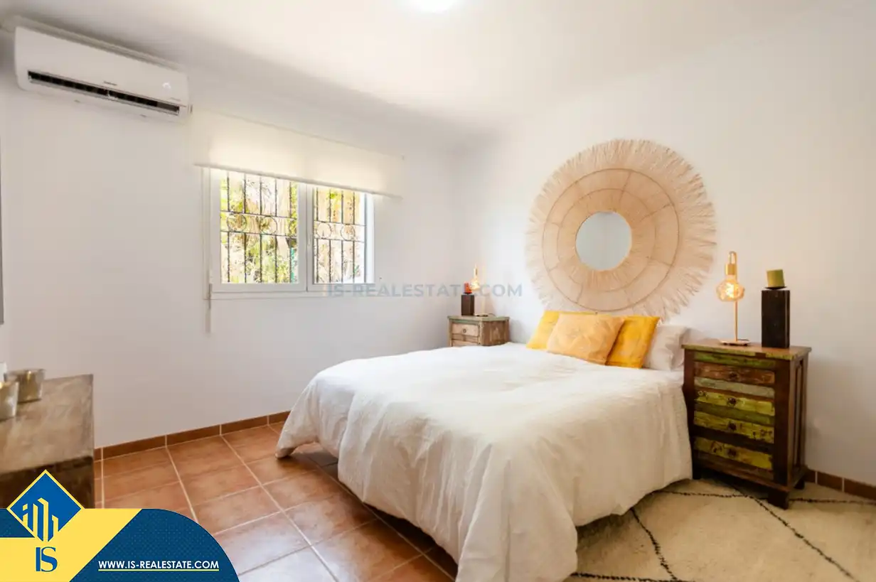 Dormitori de Casa o xalet en venda en Santa Eulària des Riu amb Aire condicionat, Calefacció i Jardí privat