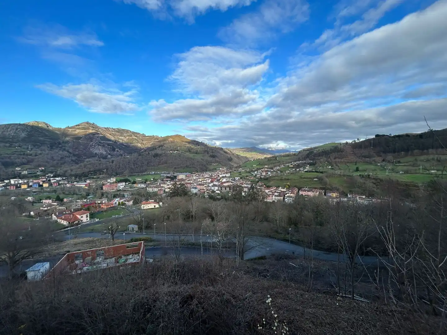 Terrenos y solares en venta en Parres