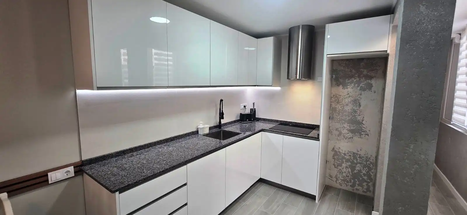 Cocina de Piso en venta en Alicante / Alacant con Aire acondicionado, Calefacción y Terraza