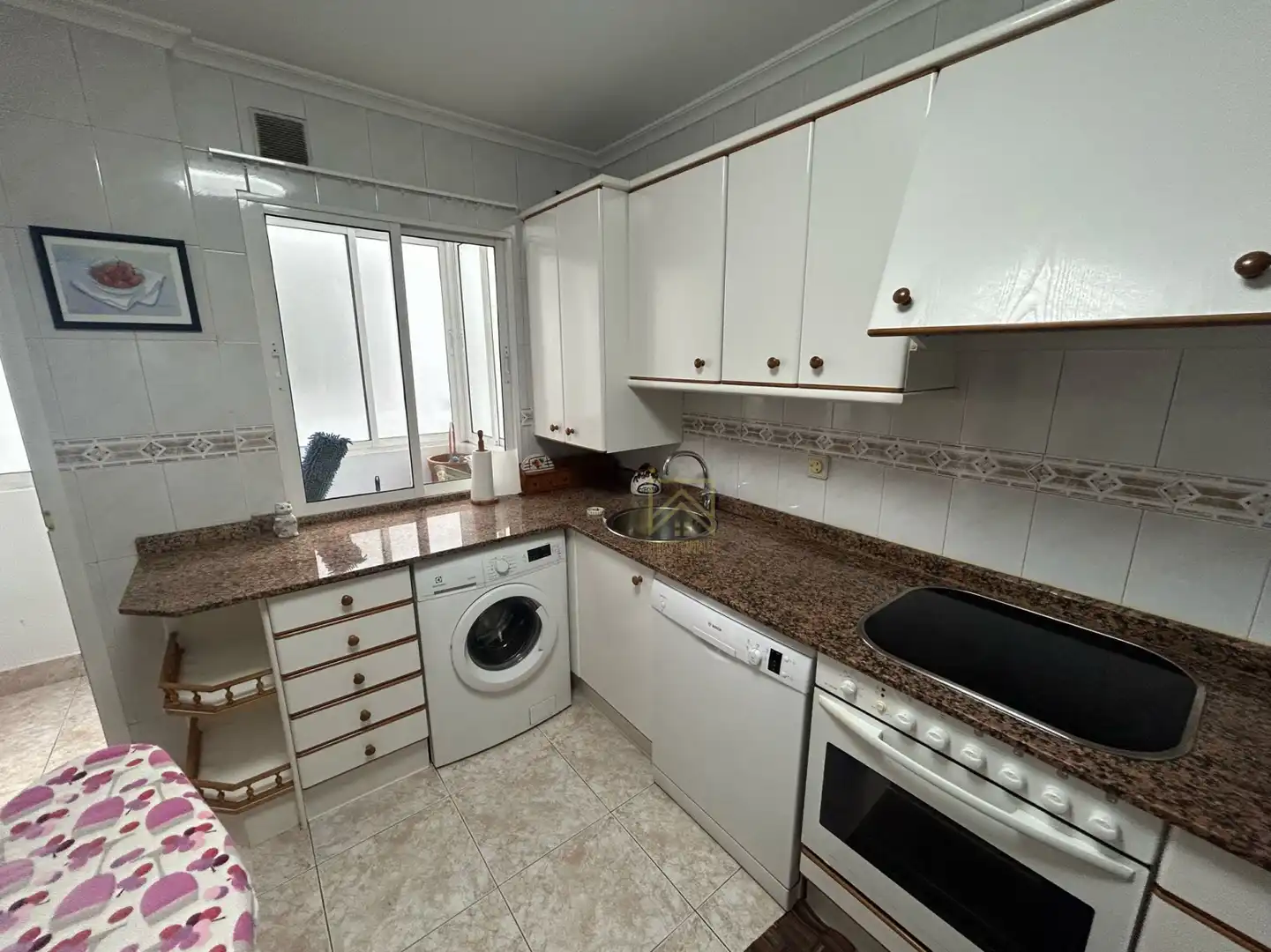Cocina de Piso de alquiler en Torrelavega  con Calefacción, Parquet y Amueblado