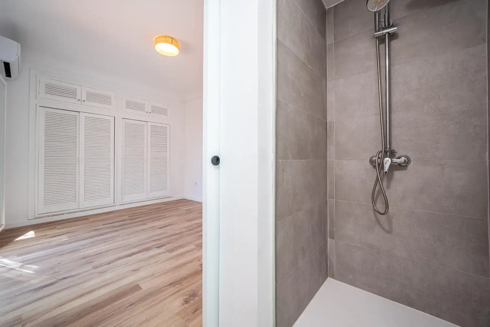 Attic for rent in Santa Catalina