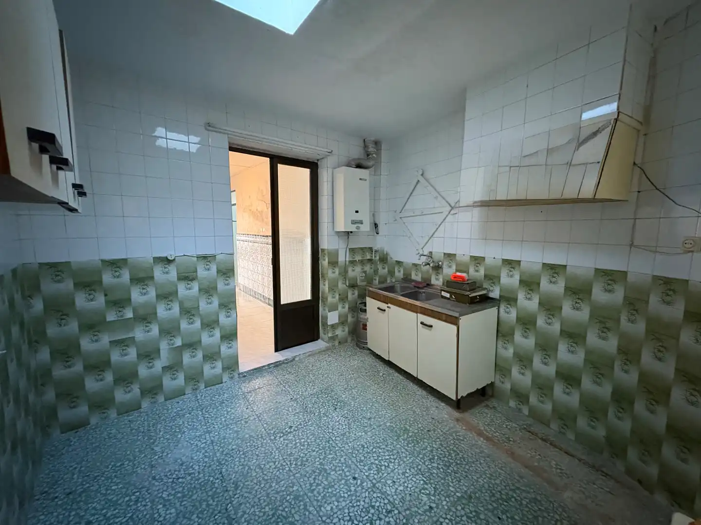 Cuina de Casa o xalet en venda en Llerena amb Terrassa i Balcó