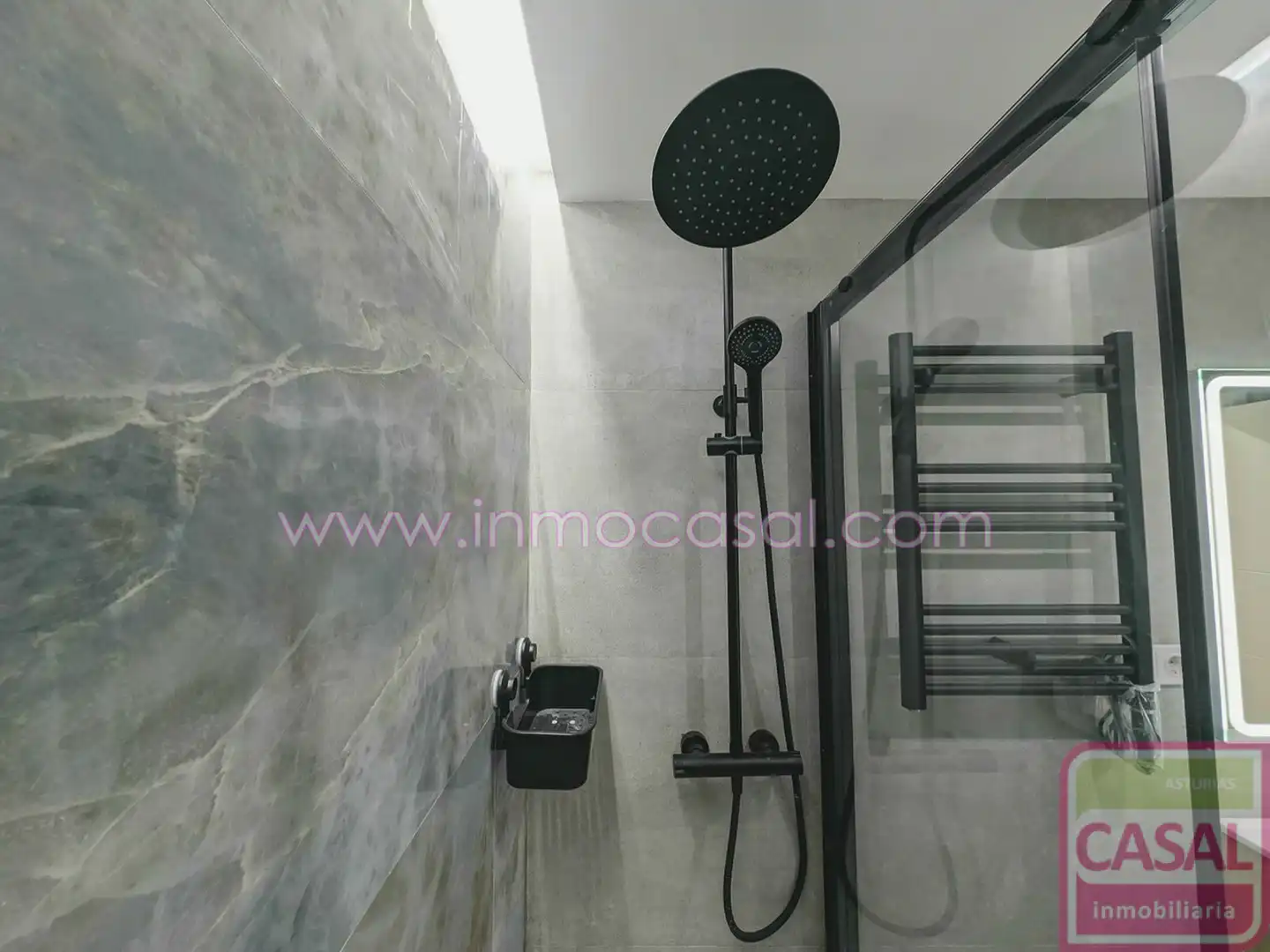 Baño de Piso en venta en Langreo con Calefacción y Trastero