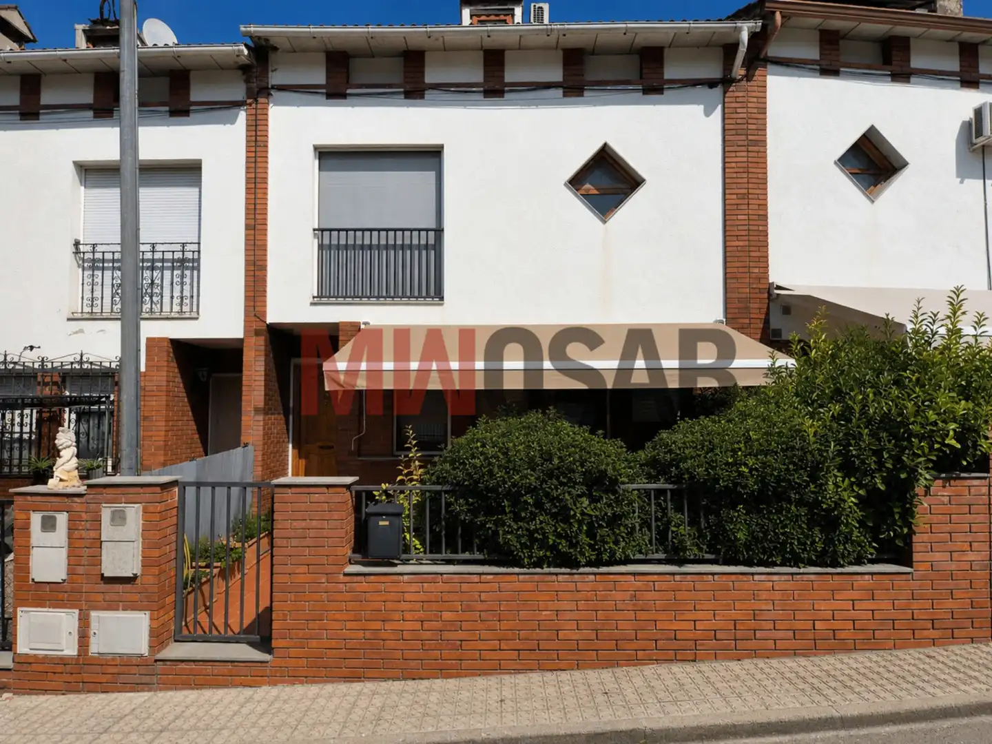 Vista exterior de Casa adosada en venda en Avinyó amb Aire condicionat, Calefacció i Terrassa