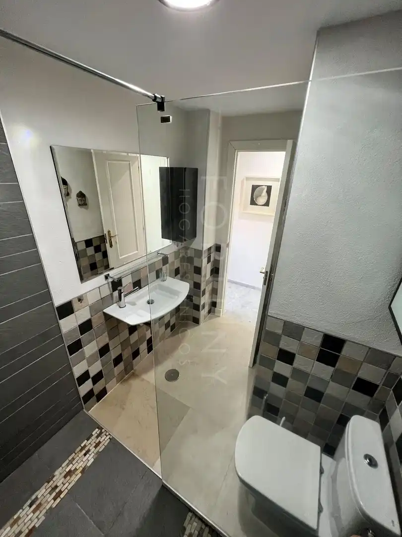 Bathroom of Flat for rent in Rincón de la Victoria  with Air Conditioner, Private garden and Terrace
