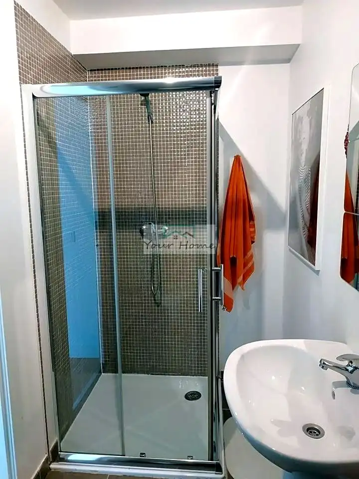 Bathroom of Duplexes for rent in Torrejón de Ardoz  with Air Conditioner, Furnished and Community pool