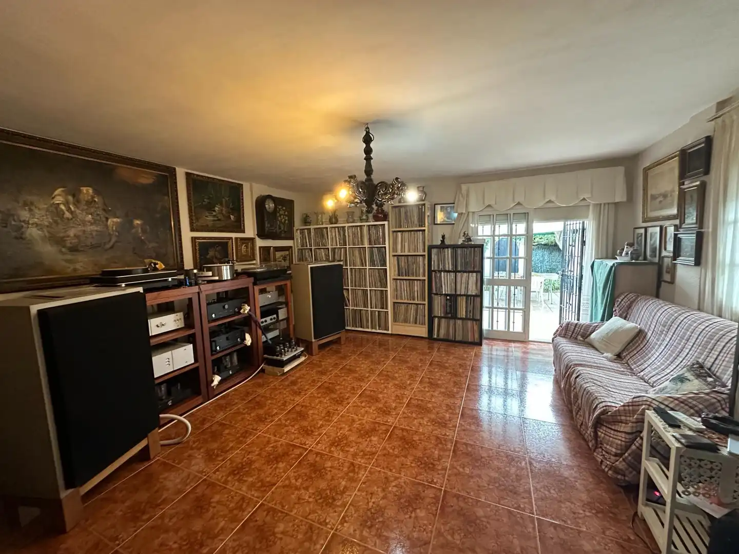 Sala d'estar de Casa adosada en venda en Mijas amb Aire condicionat i Calefacció