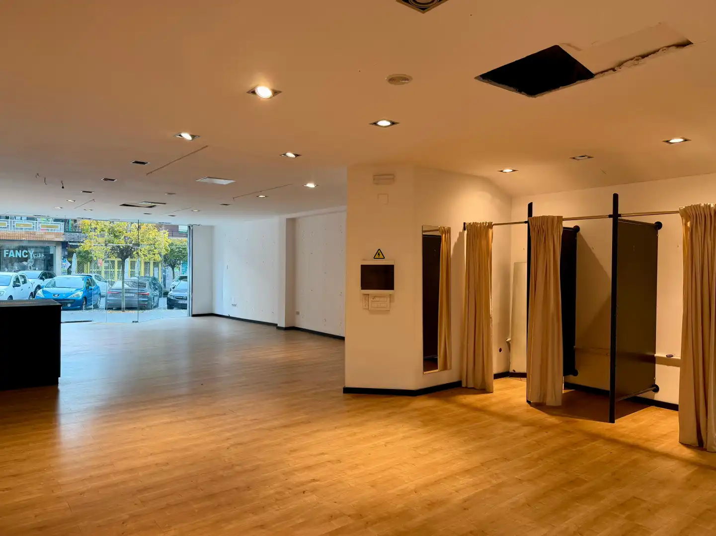 Business premises for sale in Galdakao - Calle Sollube 11