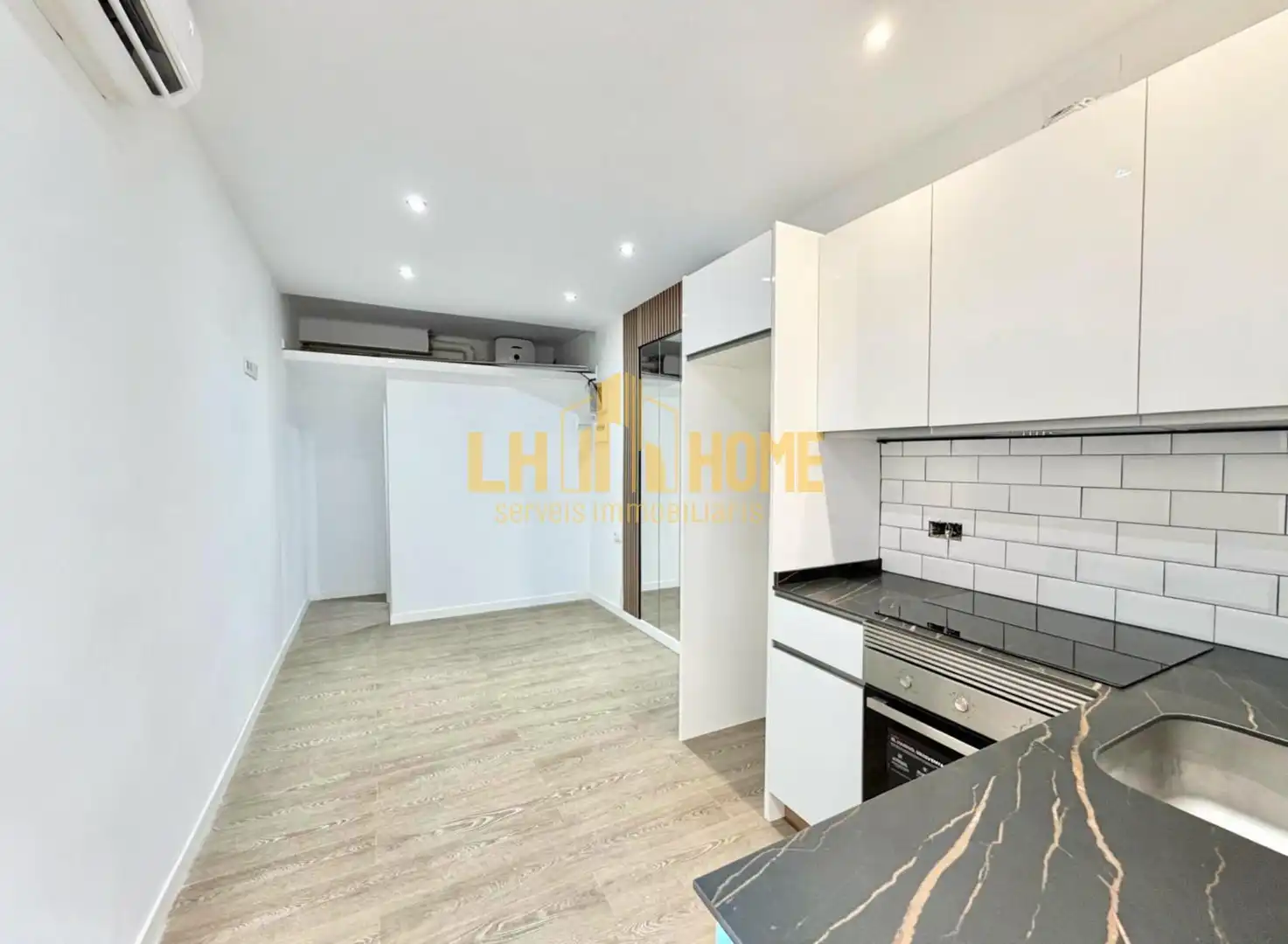Cocina de Loft en venta en Barcelona con Aire acondicionado y Parquet