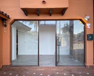 Premises for sale in Estepona  with Air Conditioner