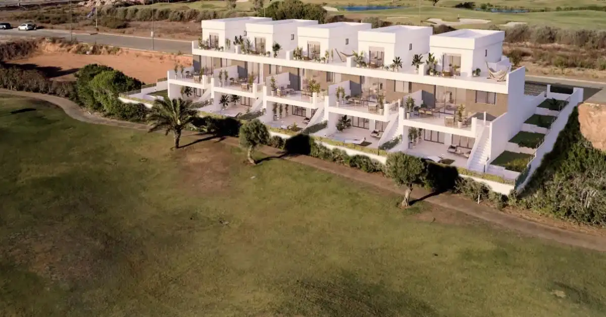 Vista exterior de Casa adosada en venda en Los Alcázares amb Calefacció, Jardí privat i Terrassa