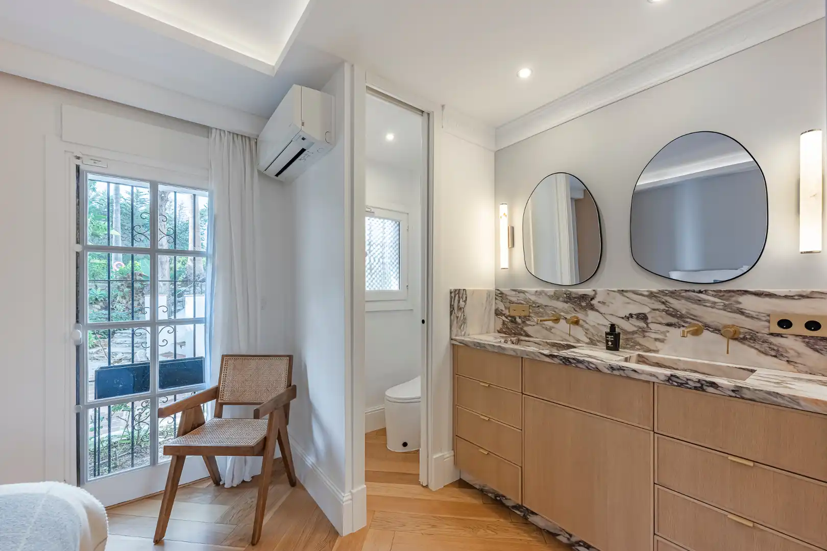 Bany de Apartament en venda en Marbella amb Aire condicionat, Calefacció i Parquet