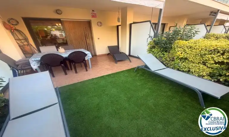 Apartment with pool for sale in Carrer de Joanot Martorell, imagen 2
