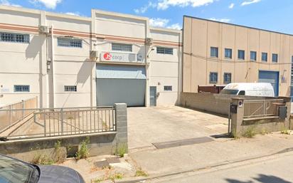 Vista exterior de Nau industrial en venda en La Llagosta amb Calefacció i Alarma