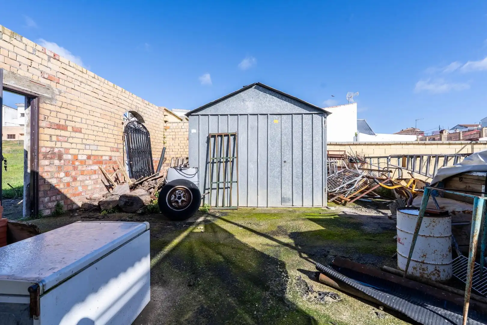 Parking de Casa o chalet en venta en El Garrobo con Aire acondicionado, Calefacción y Jardín privado