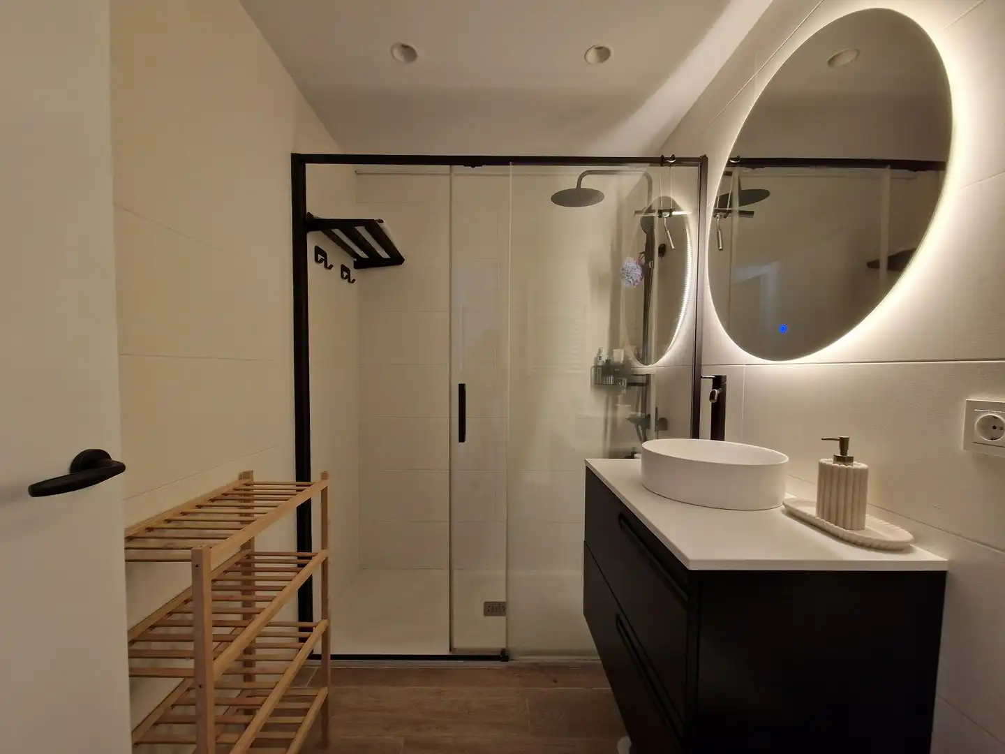 Baño de Piso en venta en Donostia - San Sebastián  con Calefacción y Amueblado