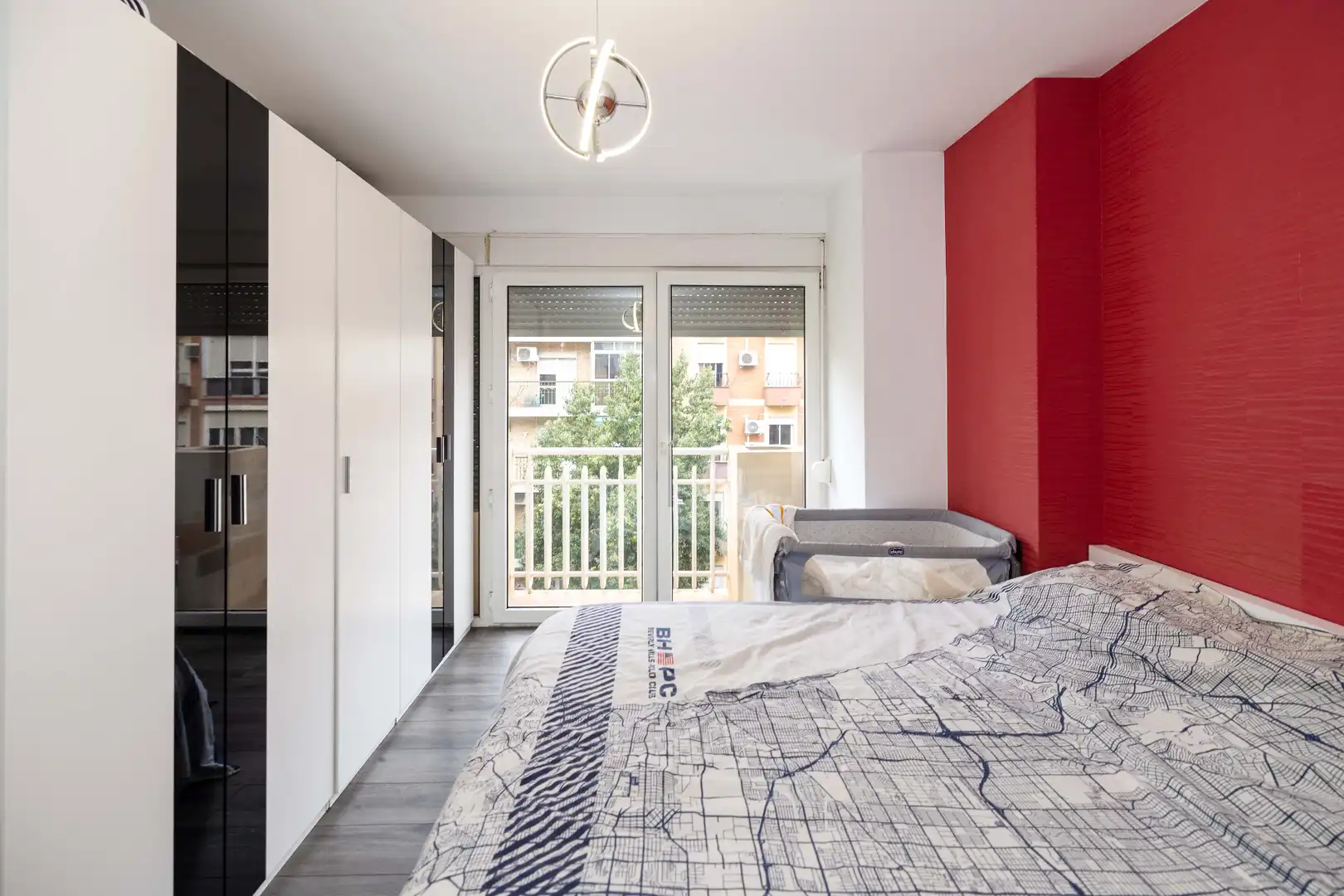 Bedroom of Flat for sale in Málaga  with Air Conditioner, Furnished and Balcony