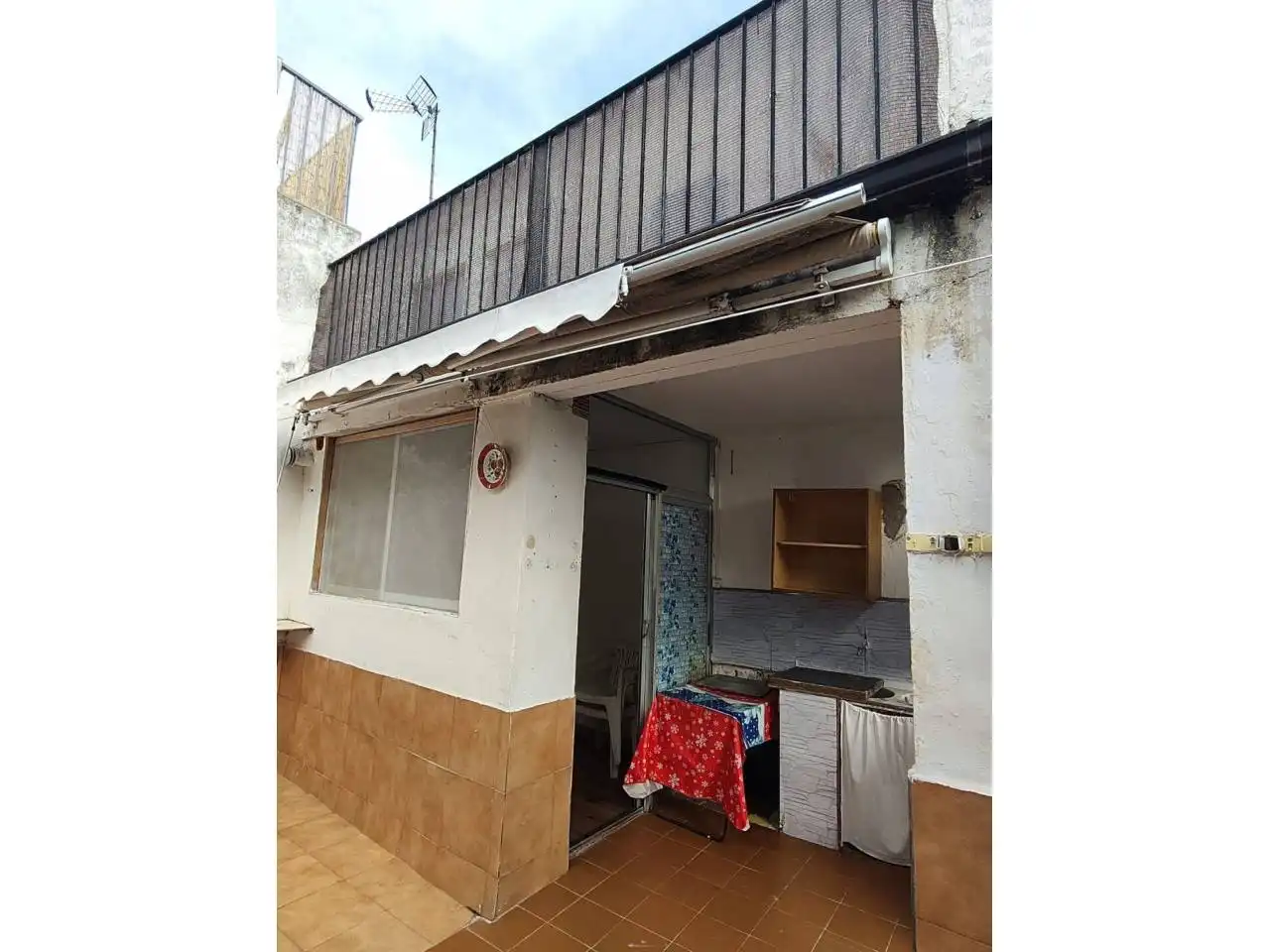 Vista exterior de Casa adosada en venda en Castillazuelo amb Parquet