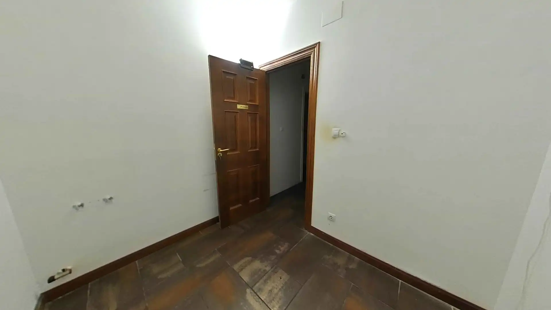 Local en venta en Pradoluengo