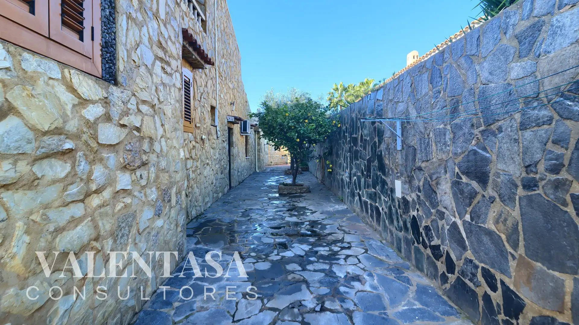 Exterior view of Houses for sale in L'Eliana  with Air Conditioner, Heating and Private garden