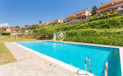 Swimming pool of Single-family semi-detached for sale in Arenys de Mar  with Terrace and Balcony