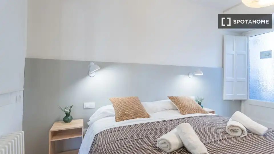 Bedroom of Flat for rent in Barcelona  with Air Conditioner, Heating and Furnished