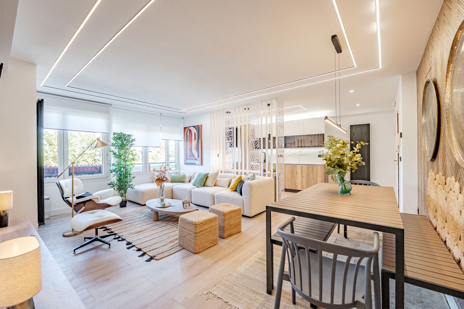Living room of Flat for sale in  Madrid Capital  with Air Conditioner, Heating and Furnished