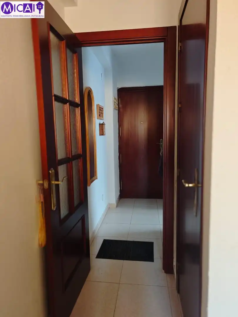 Piso en venta en Cádiz con Terraza, Amueblado y Balcón