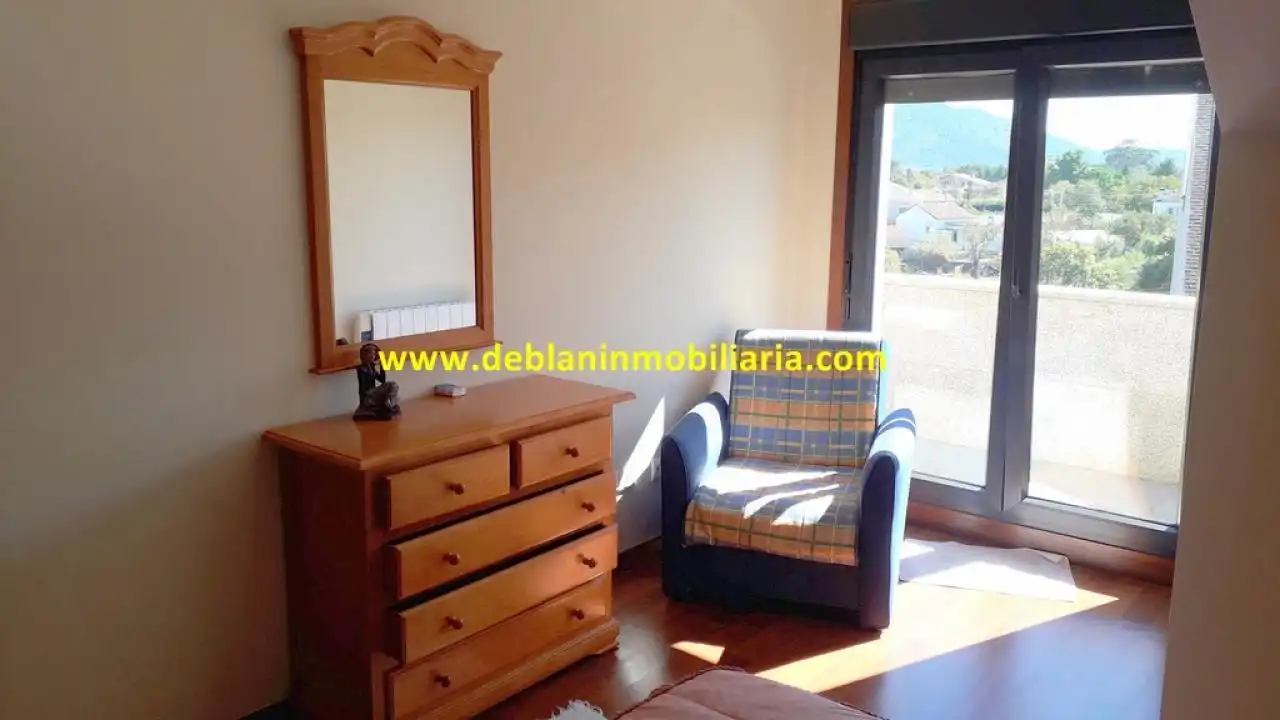 Habitación de Ático en venta en Tomiño con Calefacción, Parquet y Terraza