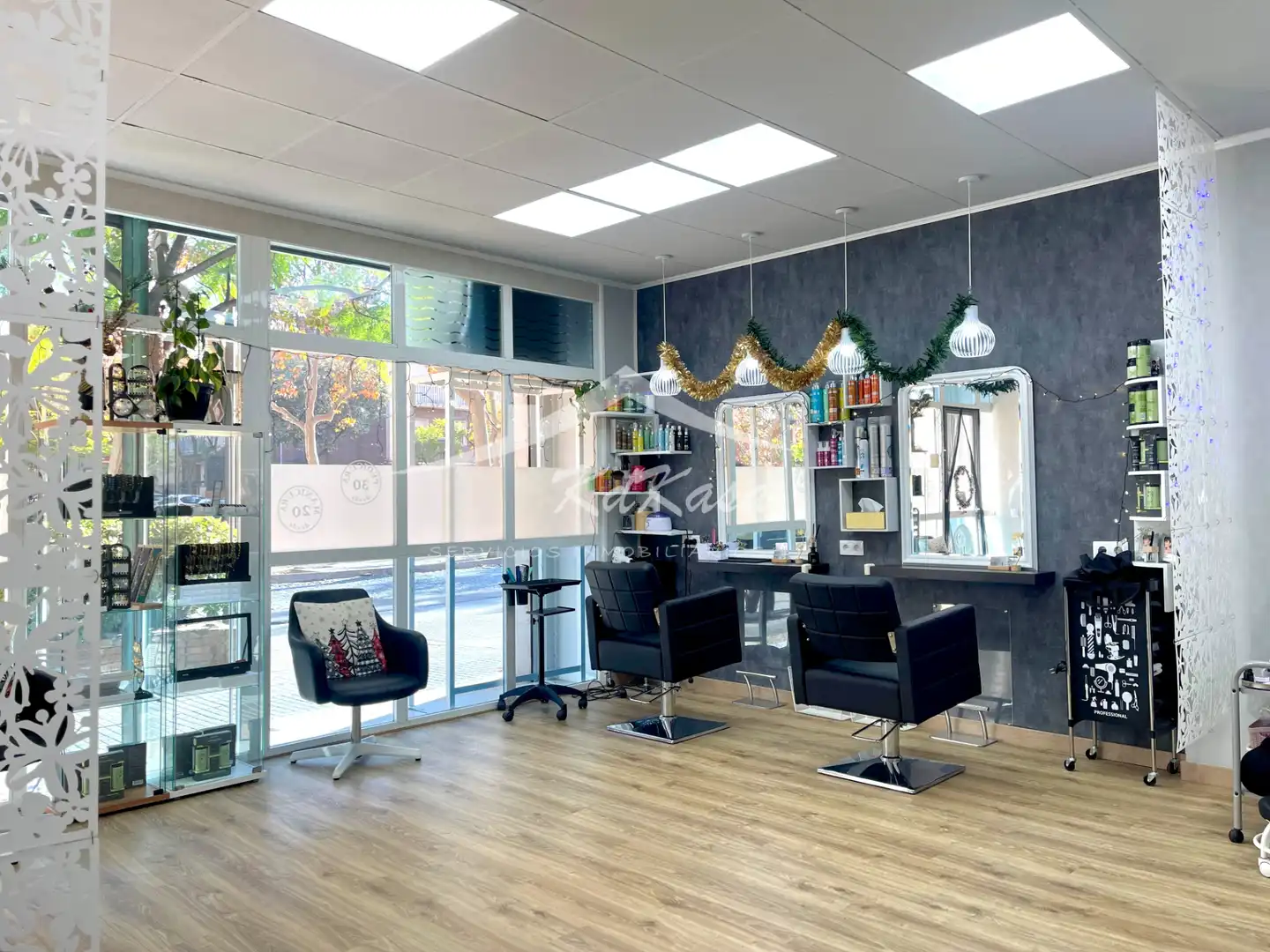 Business premises for transfer in Centre