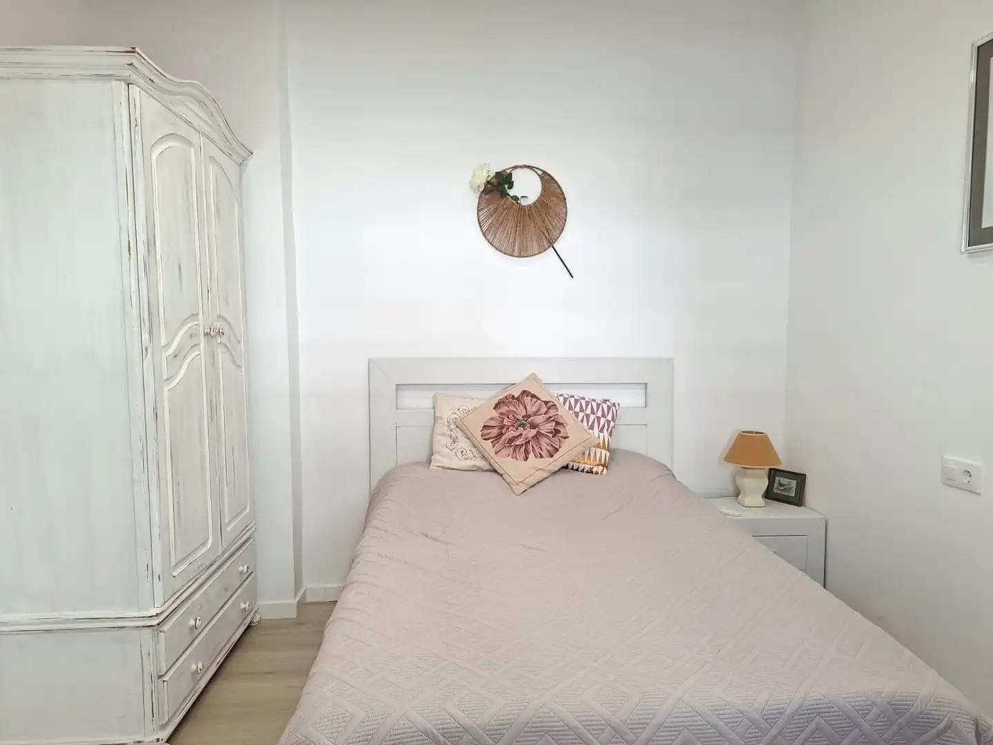Habitación de Casa adosada en venta en Dénia con Calefacción
