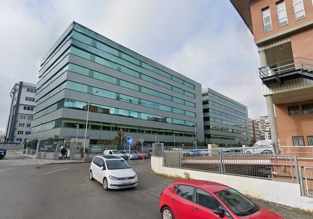 Oficina en Alquiler en Virgen del Cortijo - Manoteras