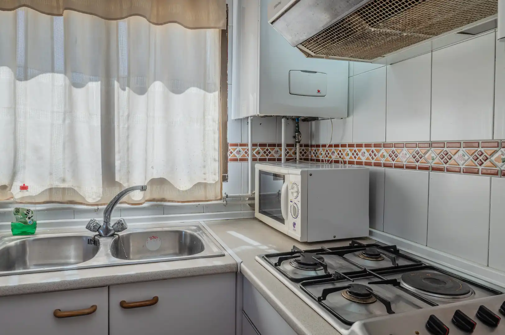 Cocina de Casa o chalet en venta en Santa María de la Alameda con Aire acondicionado, Calefacción y Terraza
